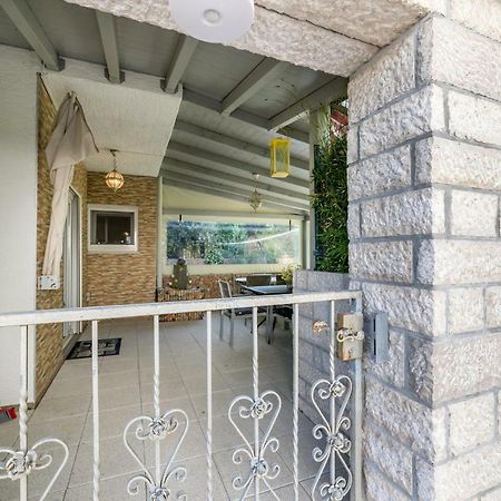 Apartment Pavic Garden Baska  Ngoại thất bức ảnh