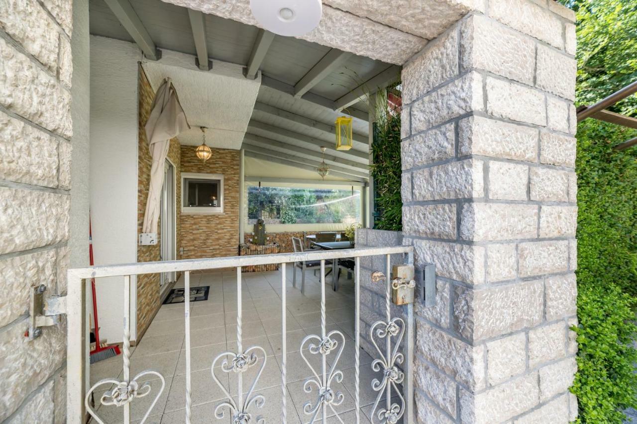 Apartment Pavic Garden Baska  Ngoại thất bức ảnh